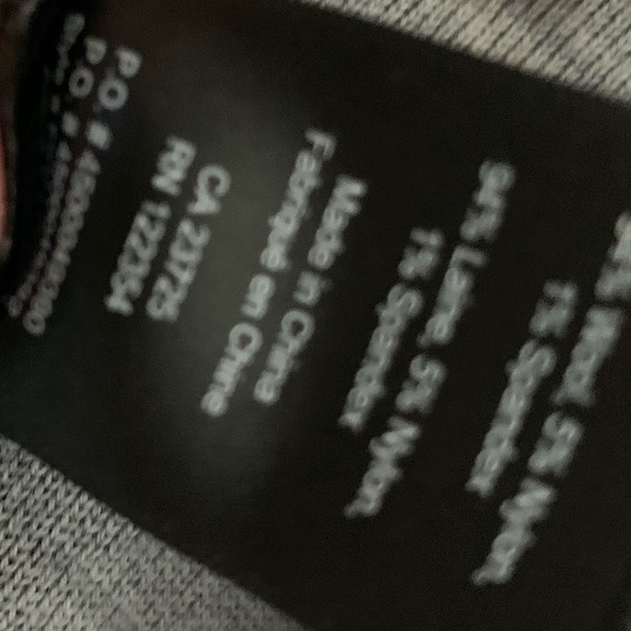 ARITZIA BABATON Wrap/Shawl - Picture 4 of 8